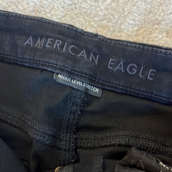 6 Long Curvy Black Distressed Jeans - Picture 4 of 5